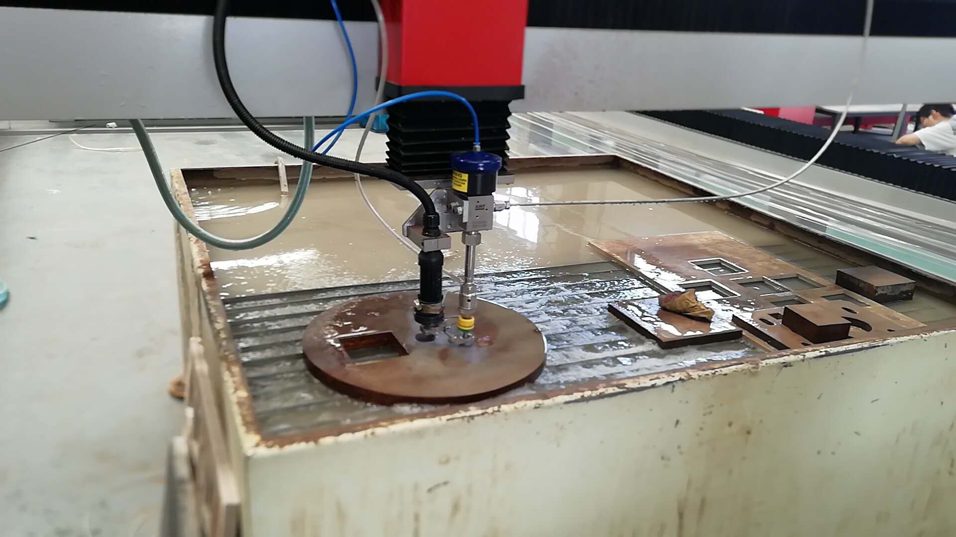 water jet cutting machine