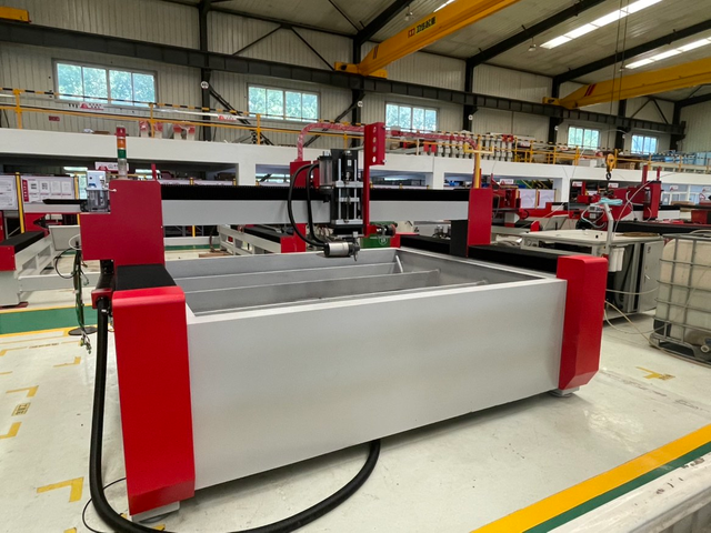 Used HEAD2015BA 5-Axis Waterjet Cutting Machine